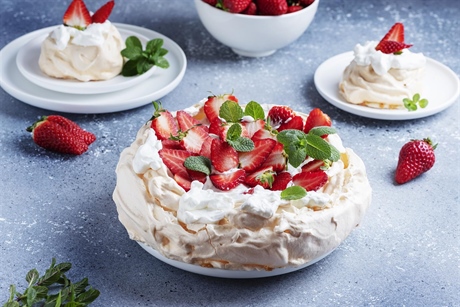 Strawberry Pavlova
