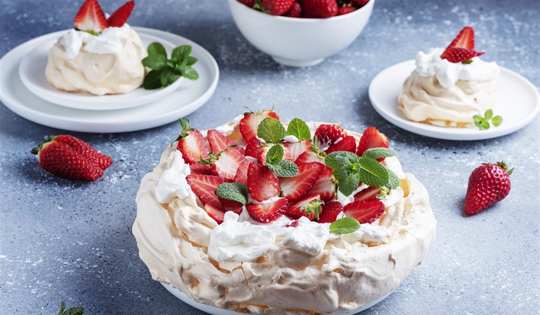 Strawberry Pavlova