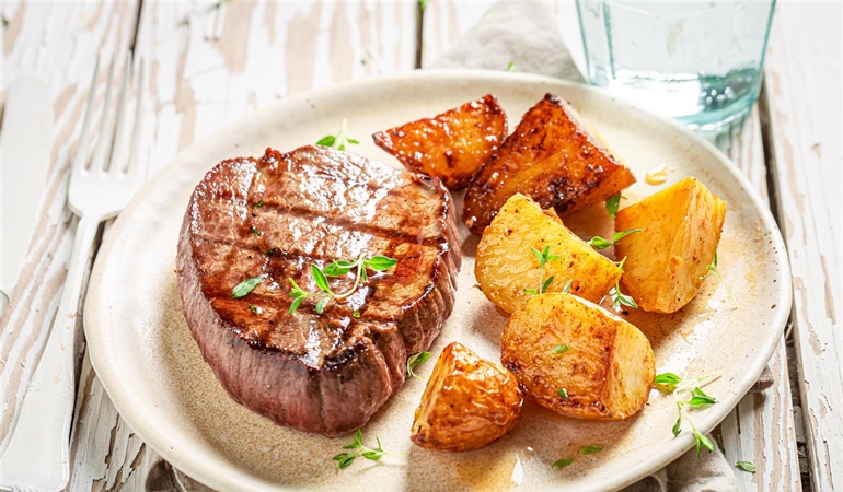 Steak with Potatoes