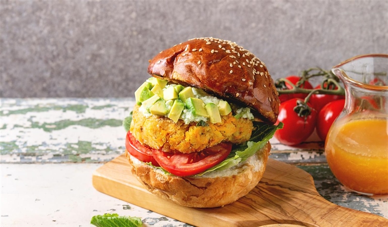 Black Bean and Oat Veggie Burger